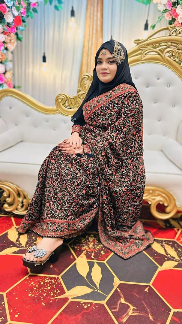 Atoofa Khushnood in Black Saree